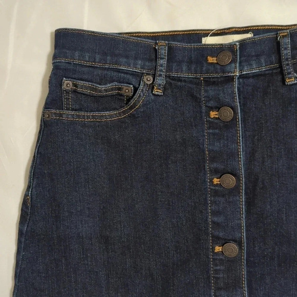 Gap High-Waisted Button-Front Mini Jean Skirt, Color Scottie Size 29T - Picture 4 of 12